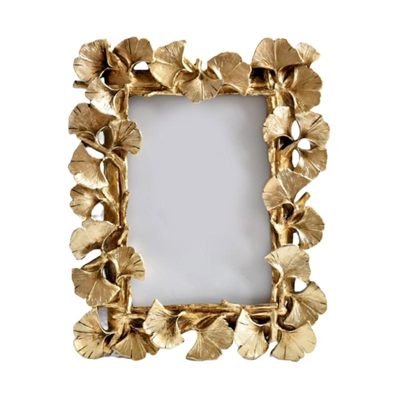 Resin Picture Frame Nostalgic Elegant Type Photo Holder for 6" Photos Bedroom and Living Room Decoration