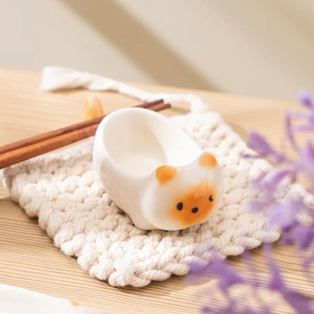Cute Ceramic Cat Dipping Dish, Ceramic Household Soy Sauce Dish, Tomato Sauce Small Dish, Multifunctional Chopstick Holder