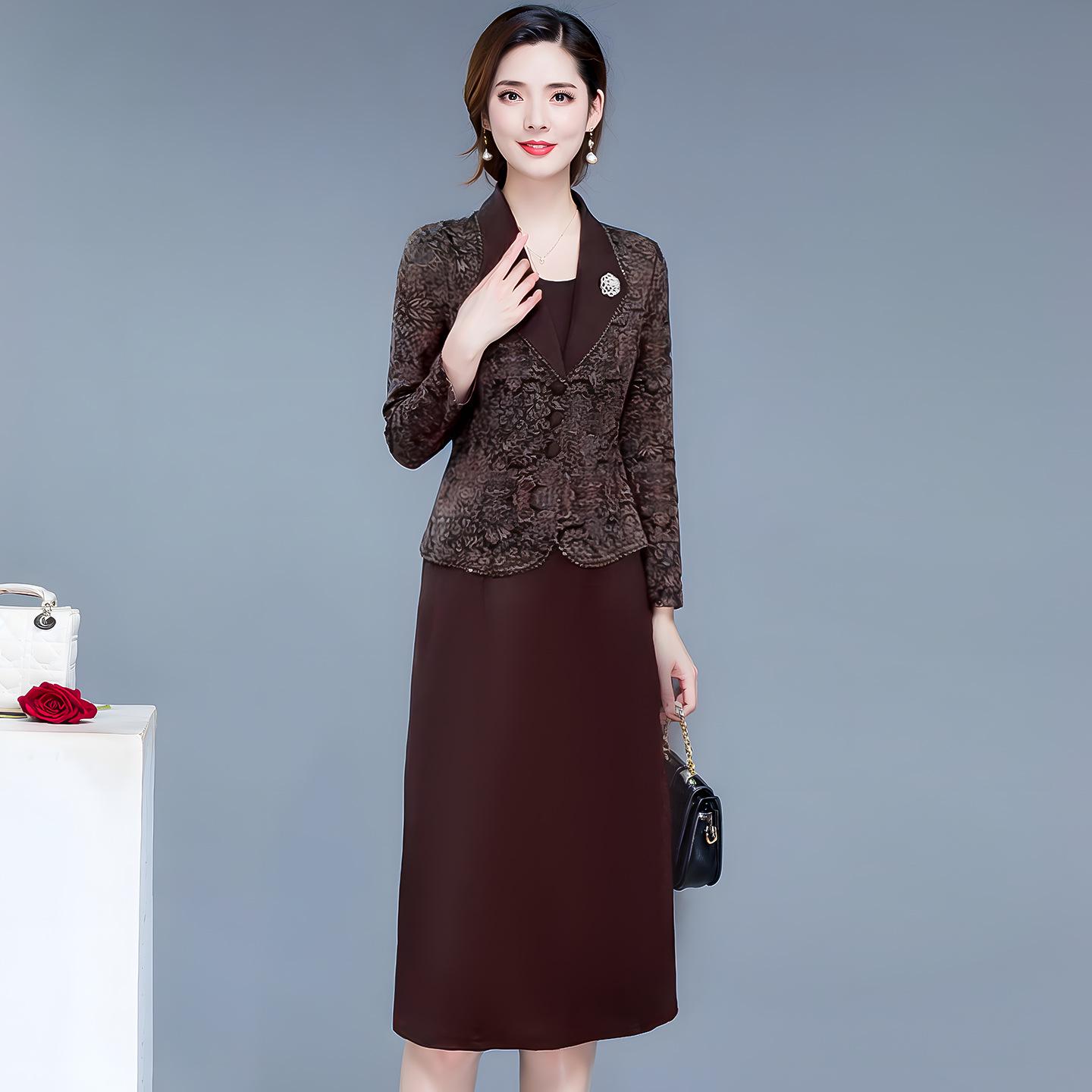 

2026 Spring Slimming Temperament Dress: Mid-Length Two-Piece Style with Age-Reducing Print for Women M кавовий