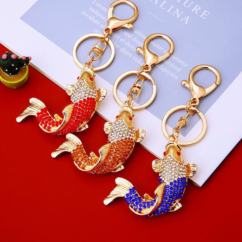 Opulent National Style Fish Keychain Adorned With Brilliant Rhinestones Ideal For Celebratory Gifts