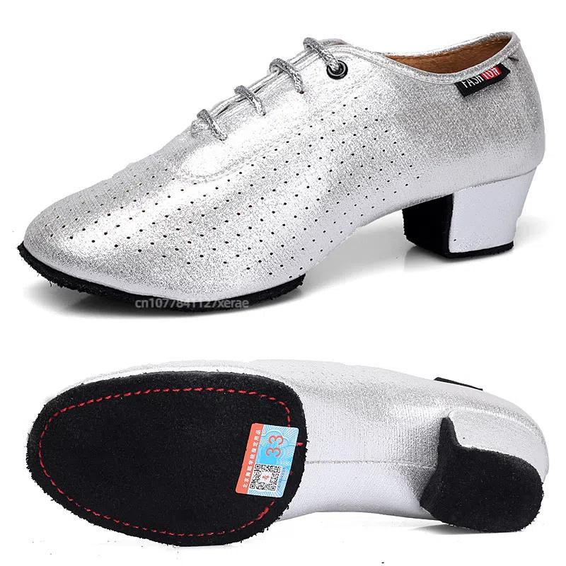 

Latin Dance Shoes for Children, Boys and Girls. Soft Soled Latin Dance Shoes for Group Performances. Leather Sole Material 40