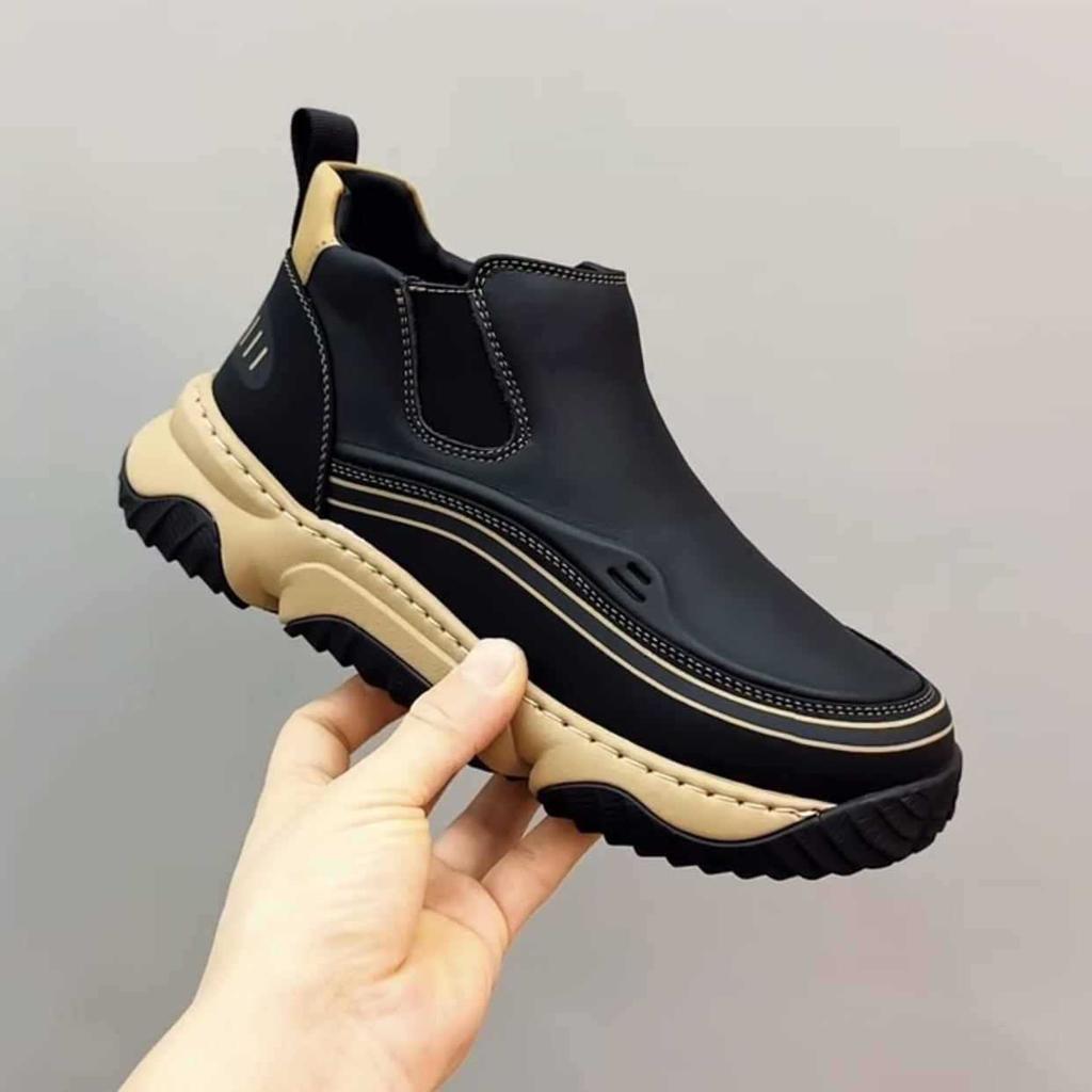 Men's Shoes 2025 New Soft-soled Soft-faced Leather Thick-soled Heightened Lightweight and Durable Non-slip One-pedal Leather Shoes Men's Sports