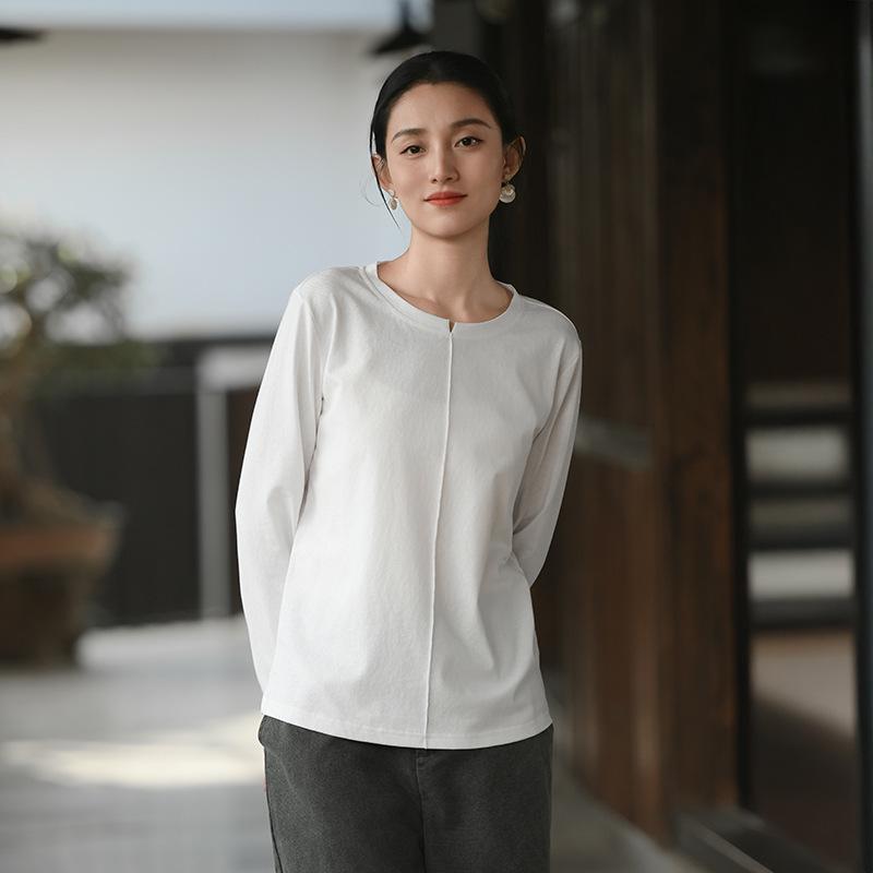 

Deer and Andy Women s White Long-Sleeve Round Neck T-Shirt: Wear Solo or Layered L (105-120 lbs)