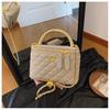 Small Quilted Chain Box Bag For Women With Zipper Closure And Card Pocket For Casual Travel