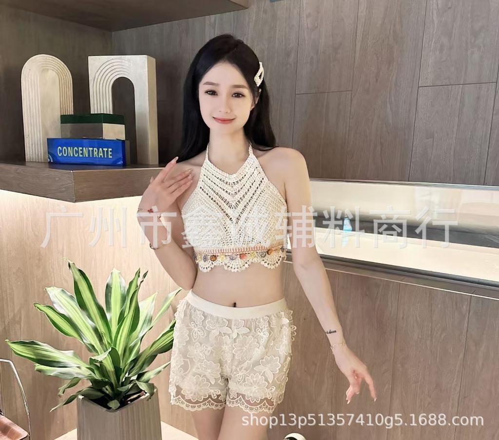 Neck small vest with chest pad, sling inside, shoulder-spilled backrest, hollow tube top, embroidered vest, women's summer short top