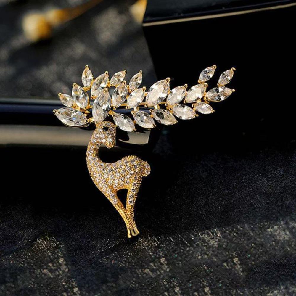 Diamond Butterfly Versatile Simple Brooch Flower Anti-light Pin Clothing Accessories Corsage