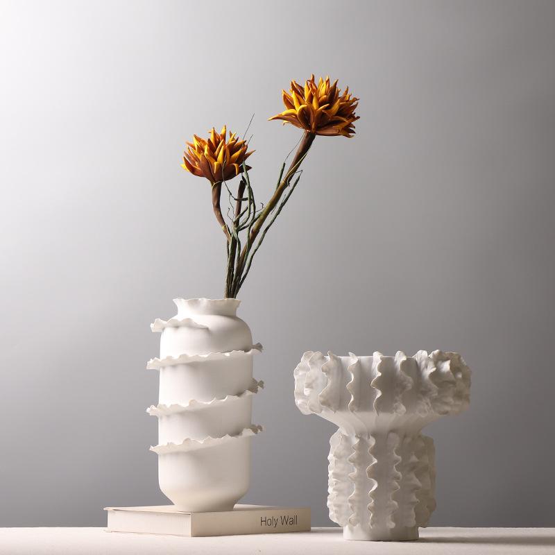 Ceramic Vase White Pleated Petals Flowerpot Handmade Flower Vase Wavy Lace Flower Arrangement Accessories Home Decoration