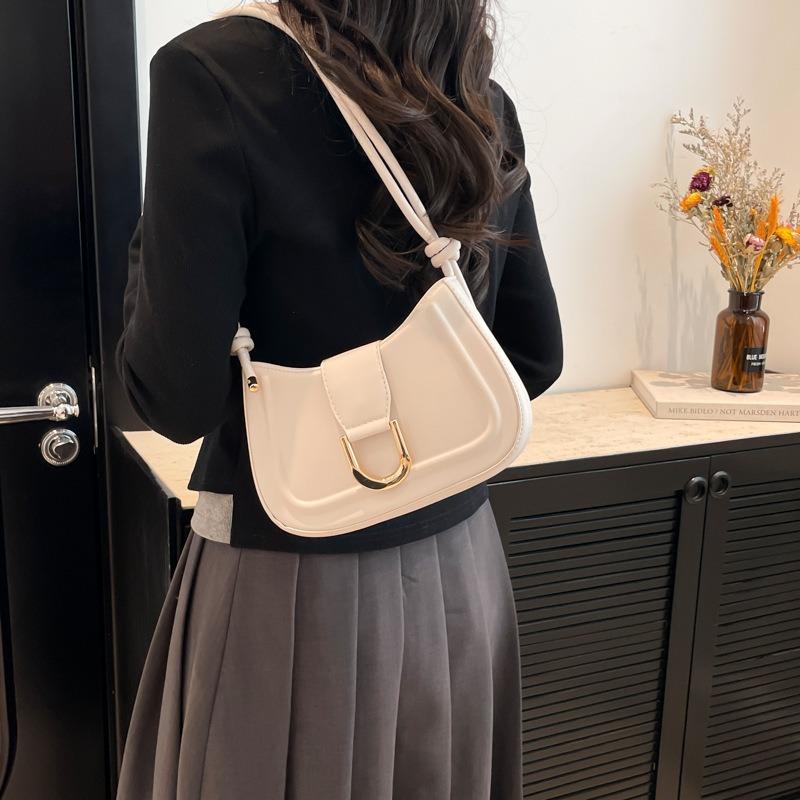 Stylish and simple commuter women's bag spring new armpit bag beautiful portable crossbody niche solid color shoulder bag