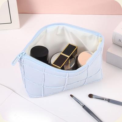 Women's Grid Square Clutch Makeup Bag Simple Casual Cosmetic Case Purse Small Handheld Make Up Bag for Daily Use