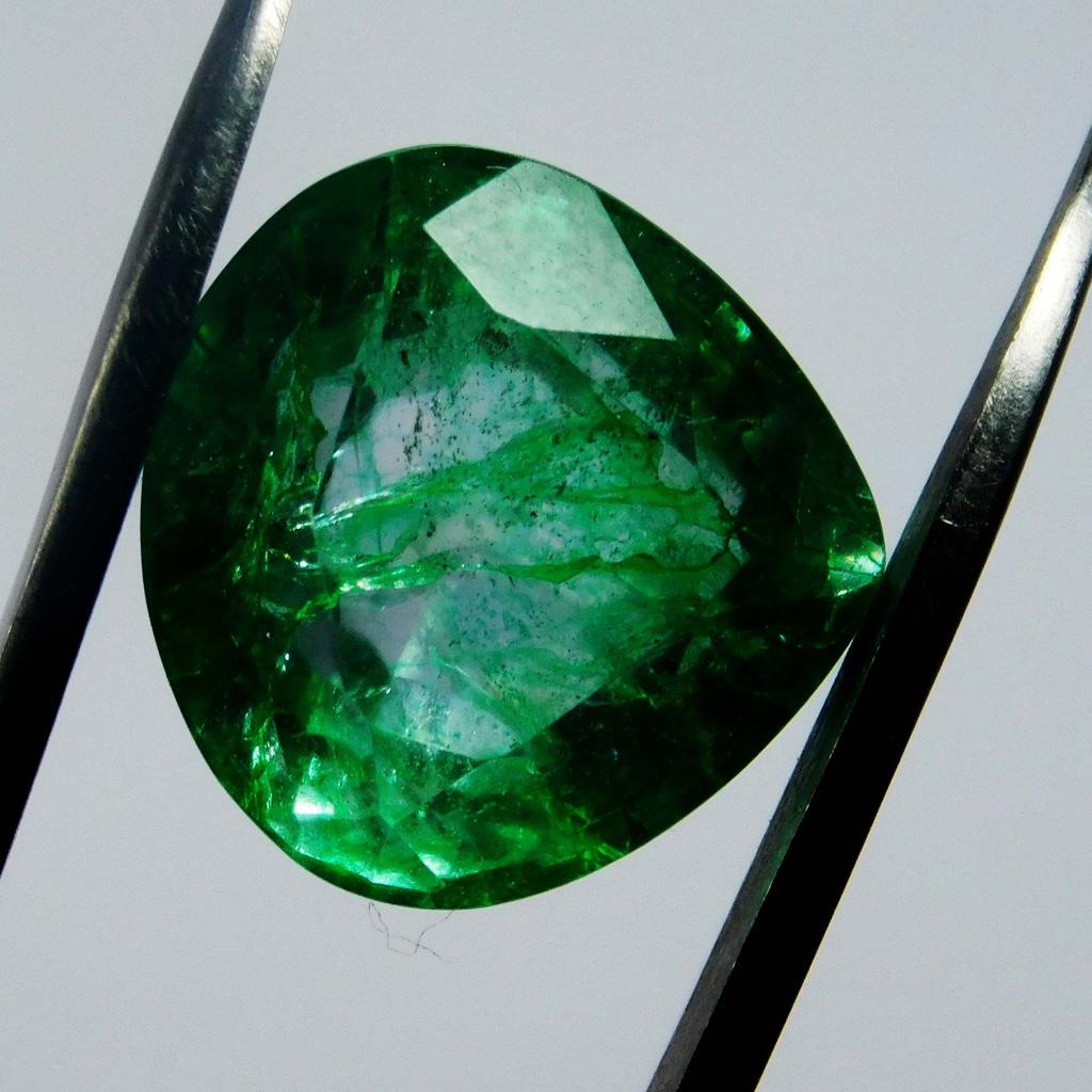 Green Emerald Pear Cut CERTIFIED 9 Ct Natural Colombian Loose Gemstone