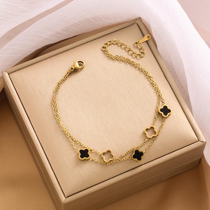 High-End Titanium Steel Four-Leaf Clover Bracelet with Shell Pendant – Durable, Fade-Resistant Design