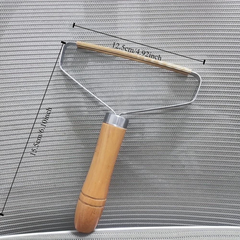 

1 шт. Деревянная ручка Скребок для волос и удаления катышков с одежды Инструмент из нержавеющей стали двусторонний для вязаных пальто Ручной, не повреждает одежду, нежный удалитель ворса