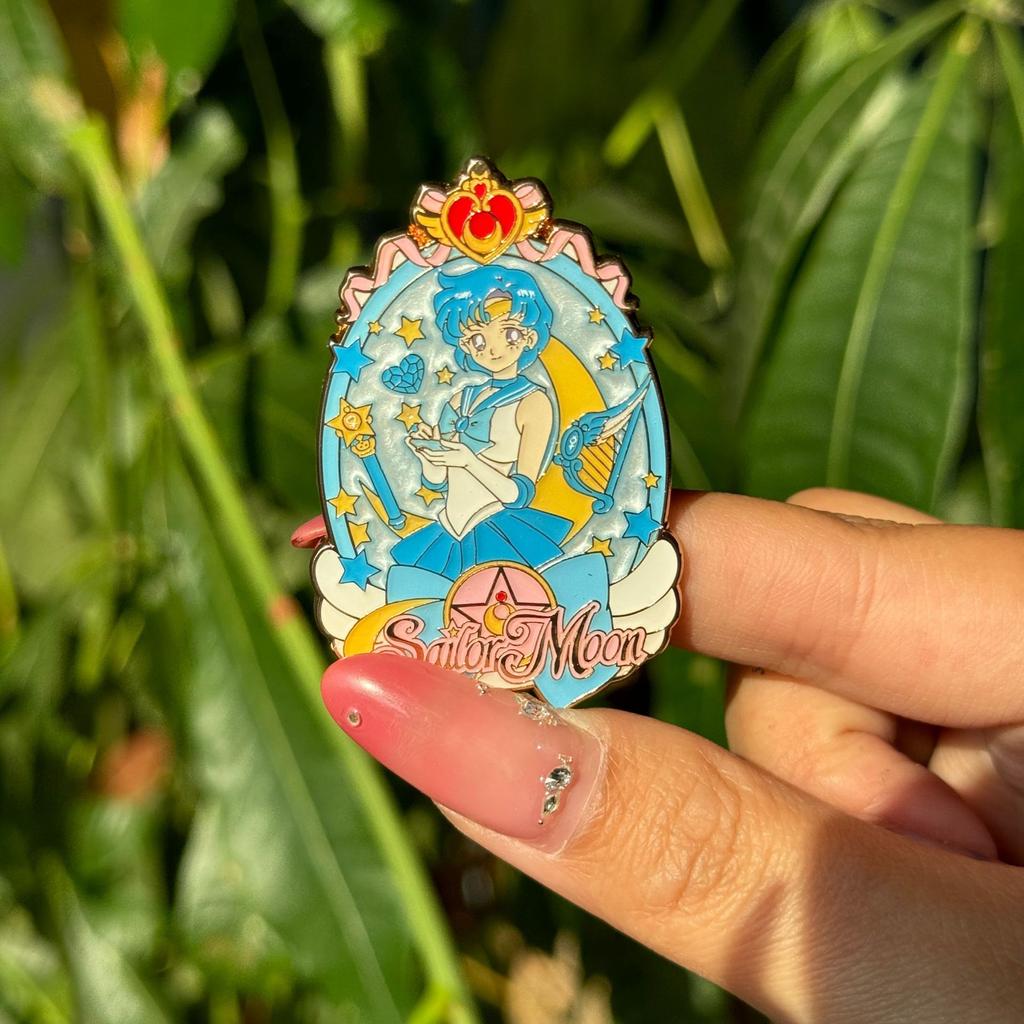Japanese Sailor Moon Badge Metal Moon Hare Aino Minako Anime Peripheral Bag Accessories Brooch Girls Birthday Gift