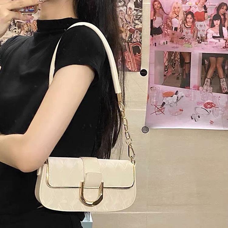 Li Cha's new high-end sense simple temperament small square bag single shoulder messenger bag fashionable versatile underarm bag women
