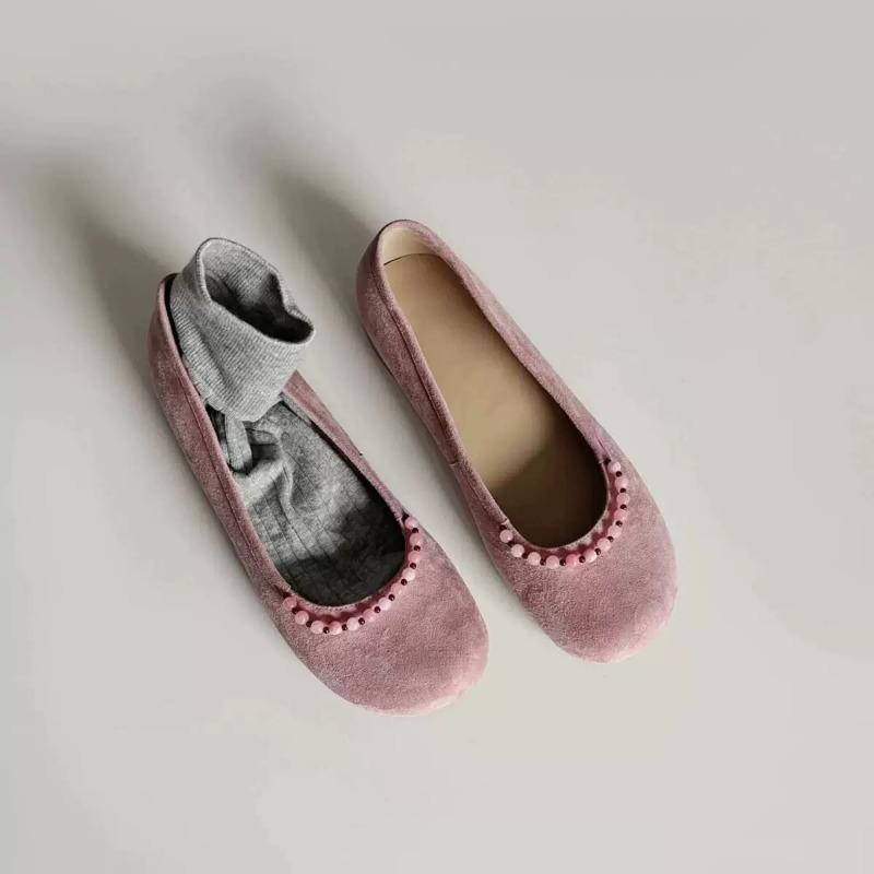 Sheepskin version beaded round head flat-soled single shoes women's shallow mouth one-pedal shoes soft-soled Mary Jane shoes