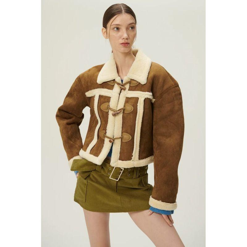 

Winter Love Song American Atmosphere Retro Horn Buckle Fur Integrated Suede Lamb Wool Warm Short coat Camel color L