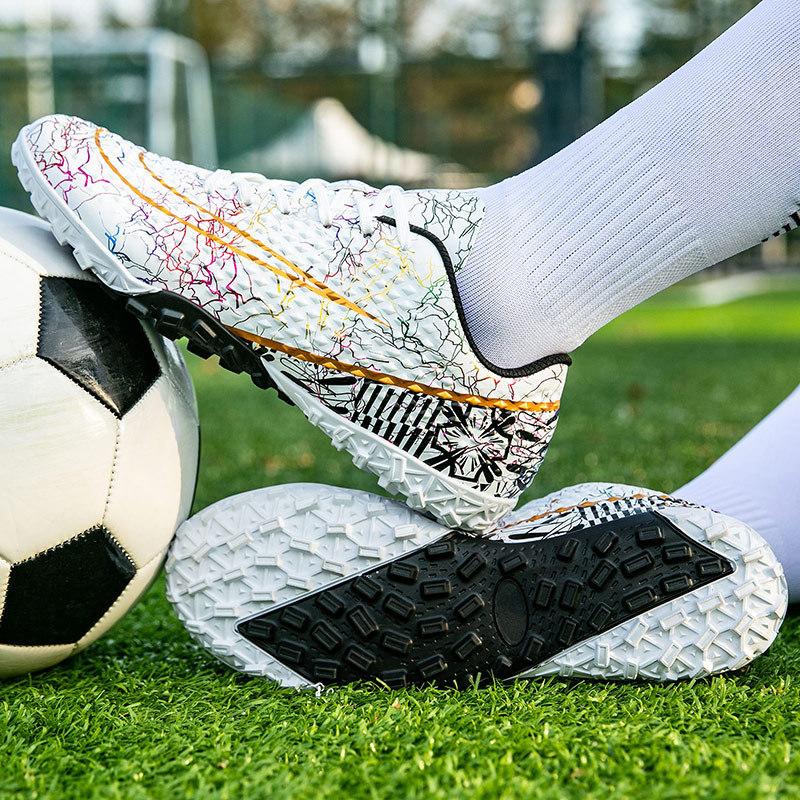 Low-top actual combat football shoes long spikes football training shoes broken spikes football men's large size 46