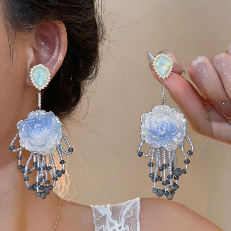 Silver Needle Holiday Style Smudge Resin 3D Flower Water Drop Stud Earrings High-end Personality Niche Women Earrings