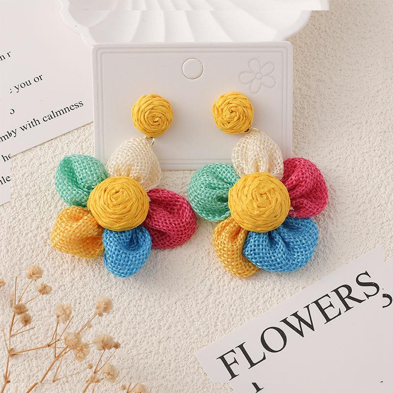 Five-Petal Flower Earrings, High-End Hand-Woven Raffia Earrings, Fashion Vacation Style.