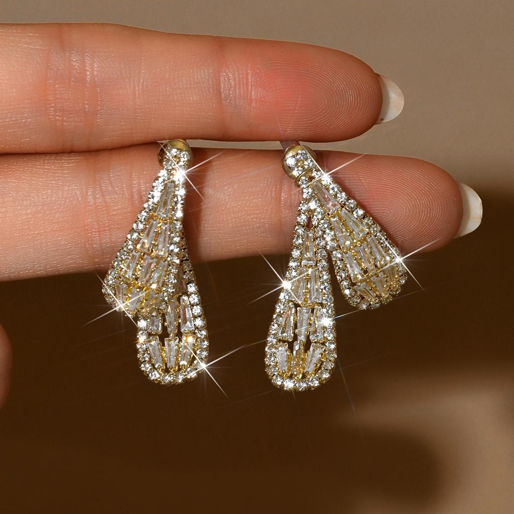 Fashionable and high-end water droplet inlaid diamond earrings for women, classic light luxury style, gorgeous accessories