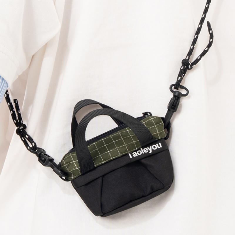 Mini Tote Bag Universal Nylon Headphone Bag Niche Design Coin Purse Mini Handbag Messenger Bag Shoulder Bag