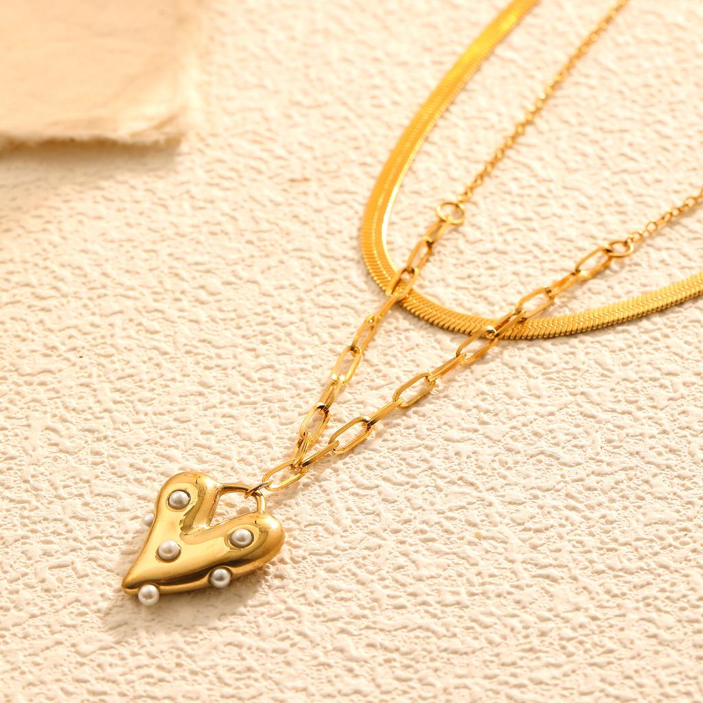 Fashion Personality Anti-Pearl Bust Love Pendant Stainless Steel Necklace Light Luxury Premium Clavicle Chain Niche