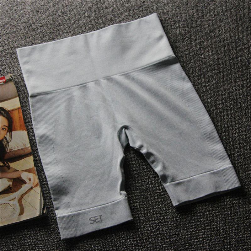 Yoga European and American-Style Cattle Goods Four-Point Training Stretch Shorts Light Blue XS/S