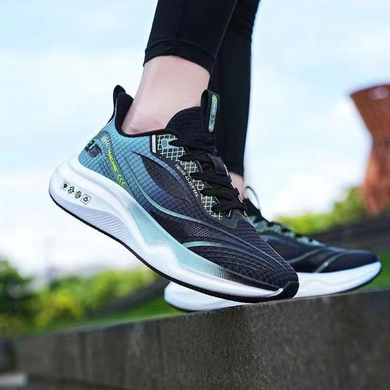 Мужская обувь с низким верхом из сетки — фото 4