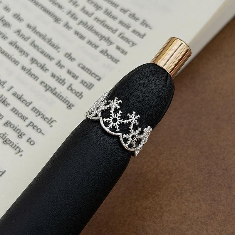 Light Luxury Retro Court Style Snowflake Diamond-Encrusted Zircon Retro Engraved Hollow Opening Ring Niche Personality Ring Woman