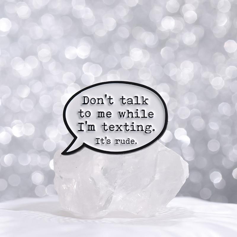 Brooch Contemporary Alloy With Distinctive Text Design Perfect For Statement Jewelry 2024 Spring