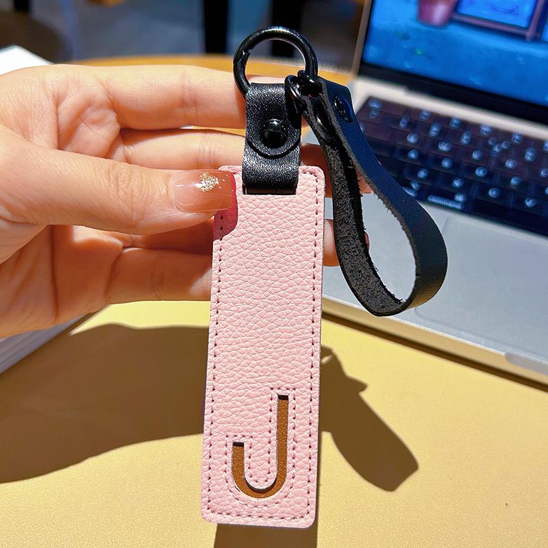 Leather Alphabet Keychain Tags for Car Ornaments & Luggage
