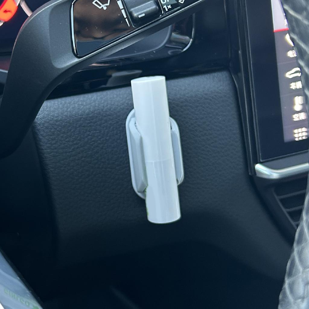 Car Lip Balm Holder Silicone Holder for Chapstick Car Essentials Upright Chapstick Holder Lip Balm Holder for Women Girl