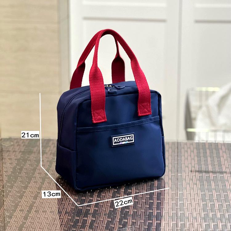 Niche Korean Colorblock Water-Repellent Tote: Versatile Women's Lunch, Work & Mommy Bag