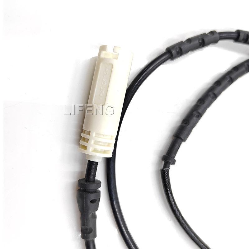

2pcs Front Left and Right Brake Wear Pad Sensor For 2013-2015 BMW X1 E84 N52 34356790341 2pcs