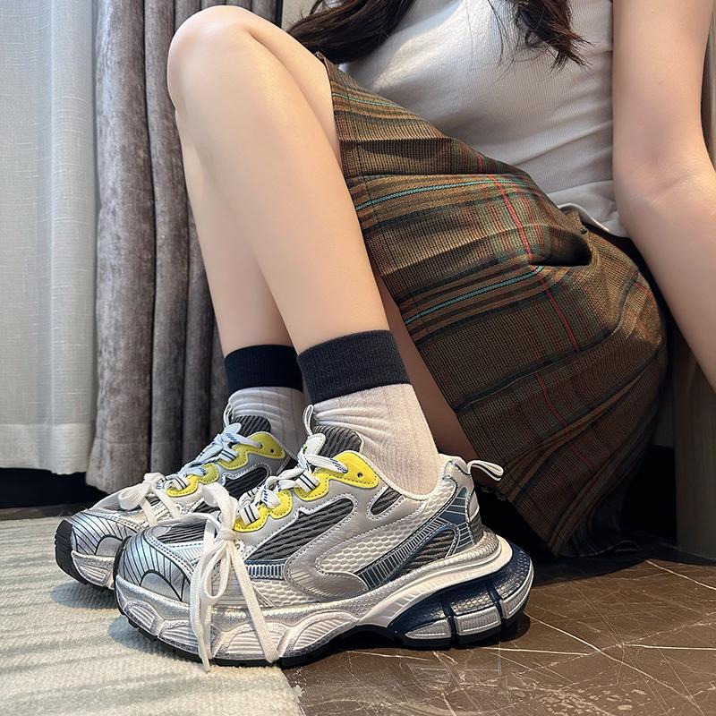 Winter Sneakers for Women 2024 New Black Dad Casual Vulcanized Shoes Woman High Platform Sneakers Lace Up White Sneakers Women
