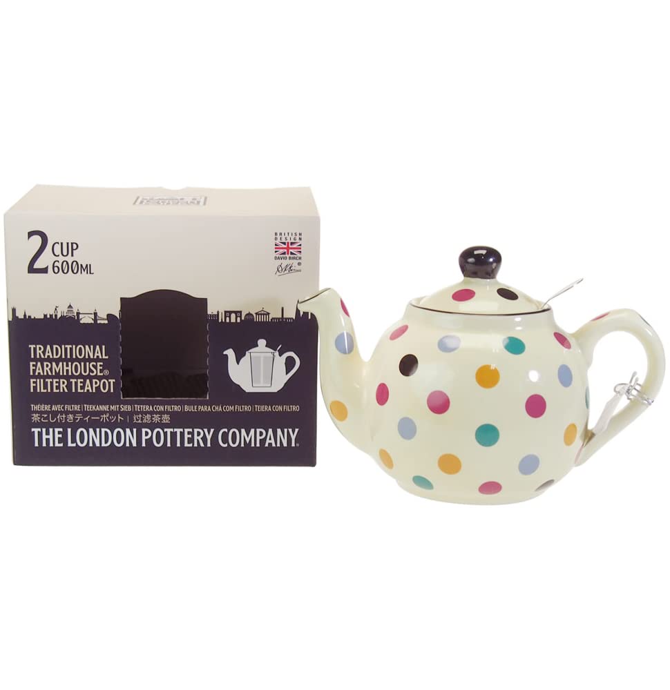 This 600ml teapot from the home of authentic British black tea is crafted in ivory dots and features a charming rounded shape and a fine-mesh