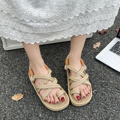 2026 Sommer Neue Koreanische Sandalen Damen Flacher Boden Hanfseil Kreuzgurt Damenschuhe Offene Zehenpartie Lässige Strandsandalen