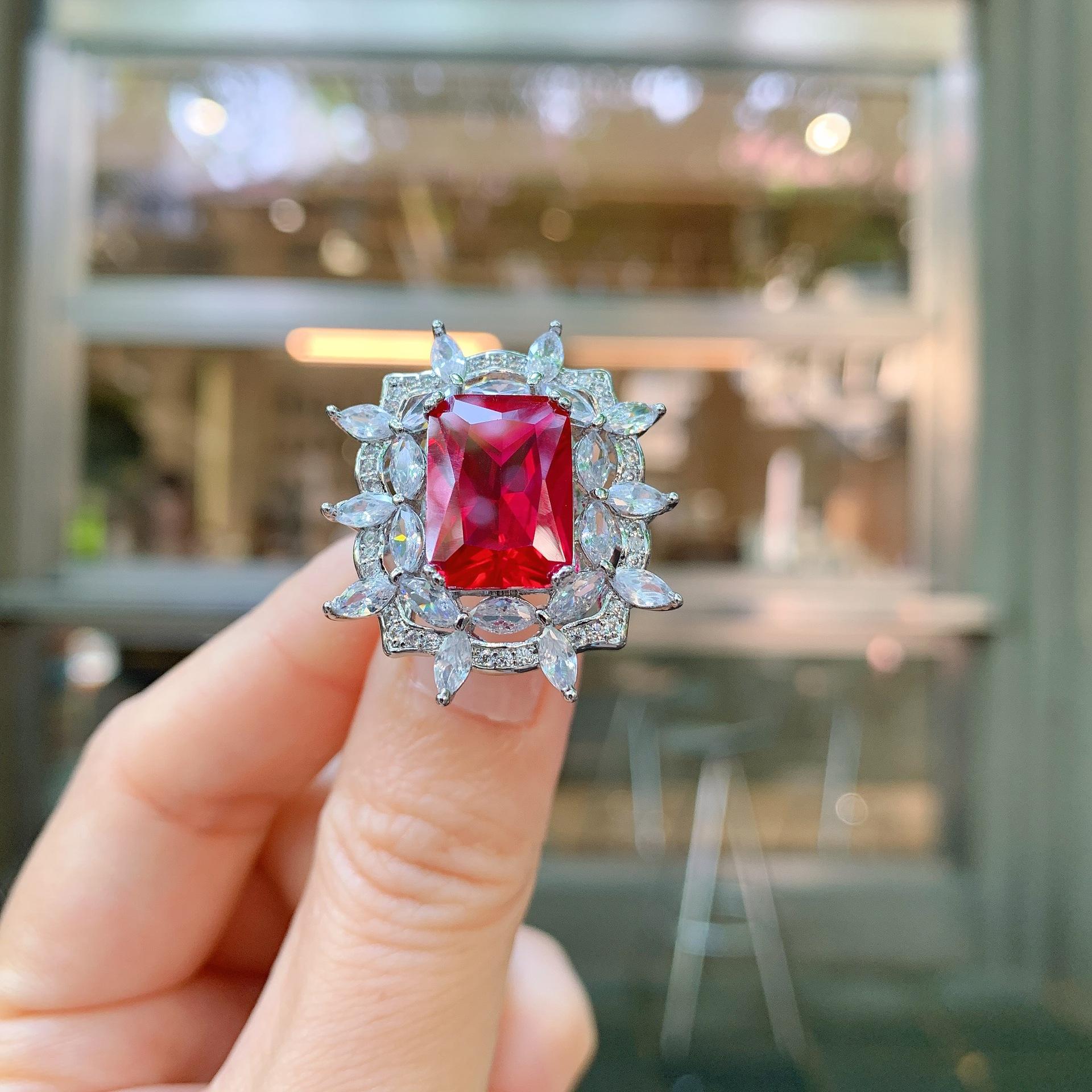 

Голка зі срібла S925 Популярний набір аксесуарів для імітації ювелірних виробів Кулон-намисто з імітацією червоного корунду кольору голубиної крові Мода для жінок