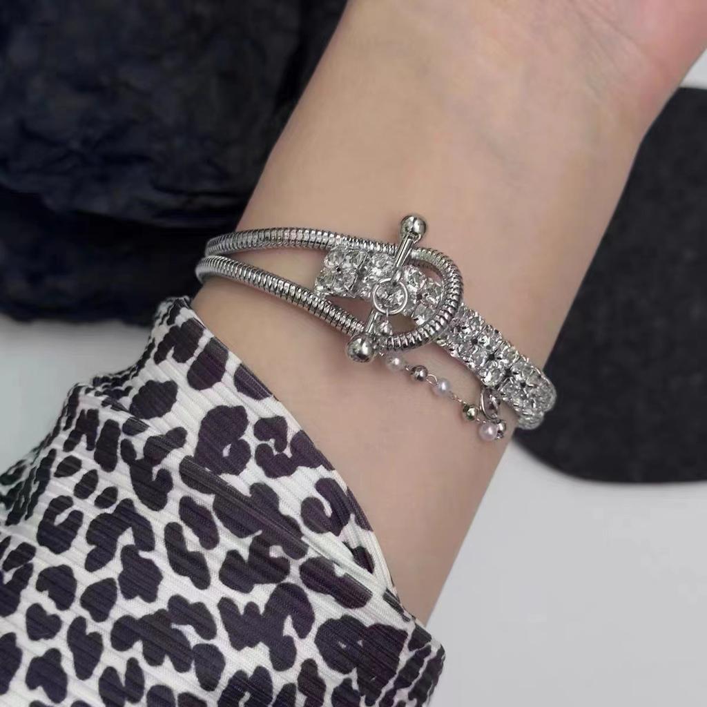 Dazzling Rhinestone Cross Bracelet For Women With Elegant Design And Quality High