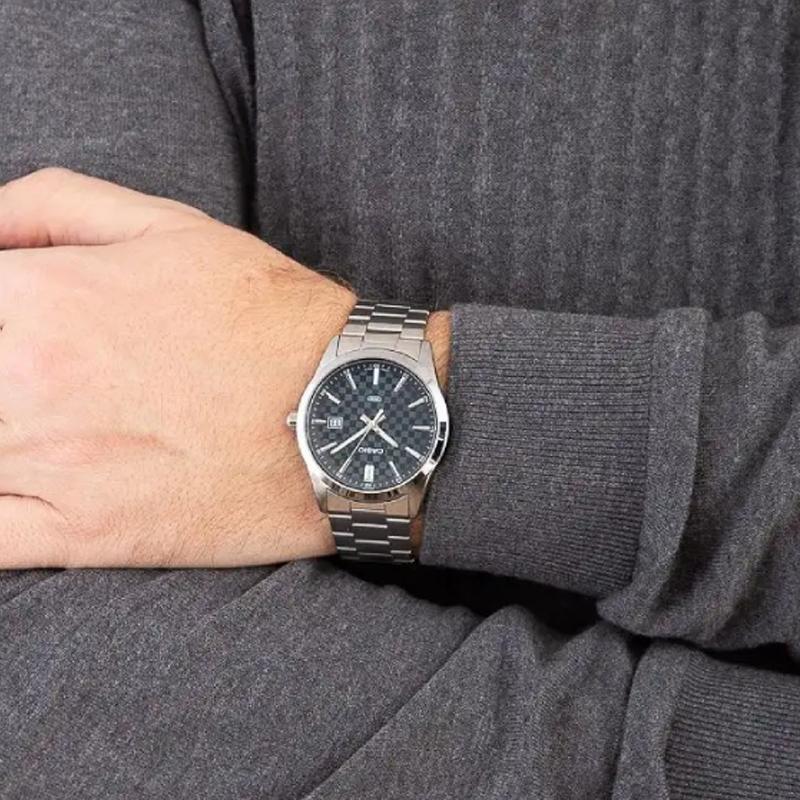 Casio Fashion Sports Waterproof Quartz Movement Stainless Steel Strap Watch Men Watches Blue MTP-VD03D-2A2UDF