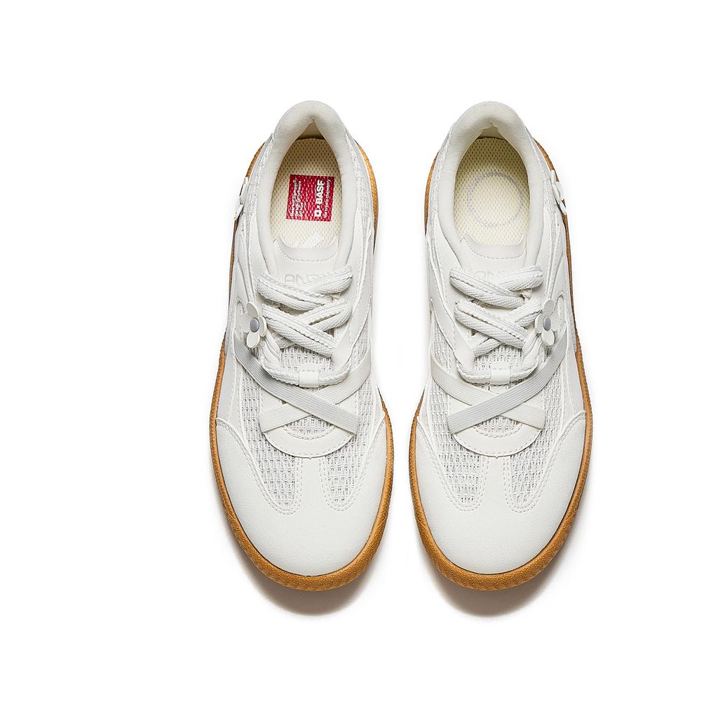 Anta Lightweight Versatile Comfortable Low-Top Sneakers Women Sneakers White 122628036-4