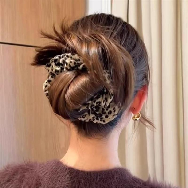 Women Korean Leopard Print Extra Large Scrunchie, Elegant Ponytail Holder Suitable For Low Bun Stylish Daily Hair Accessories New Arrival