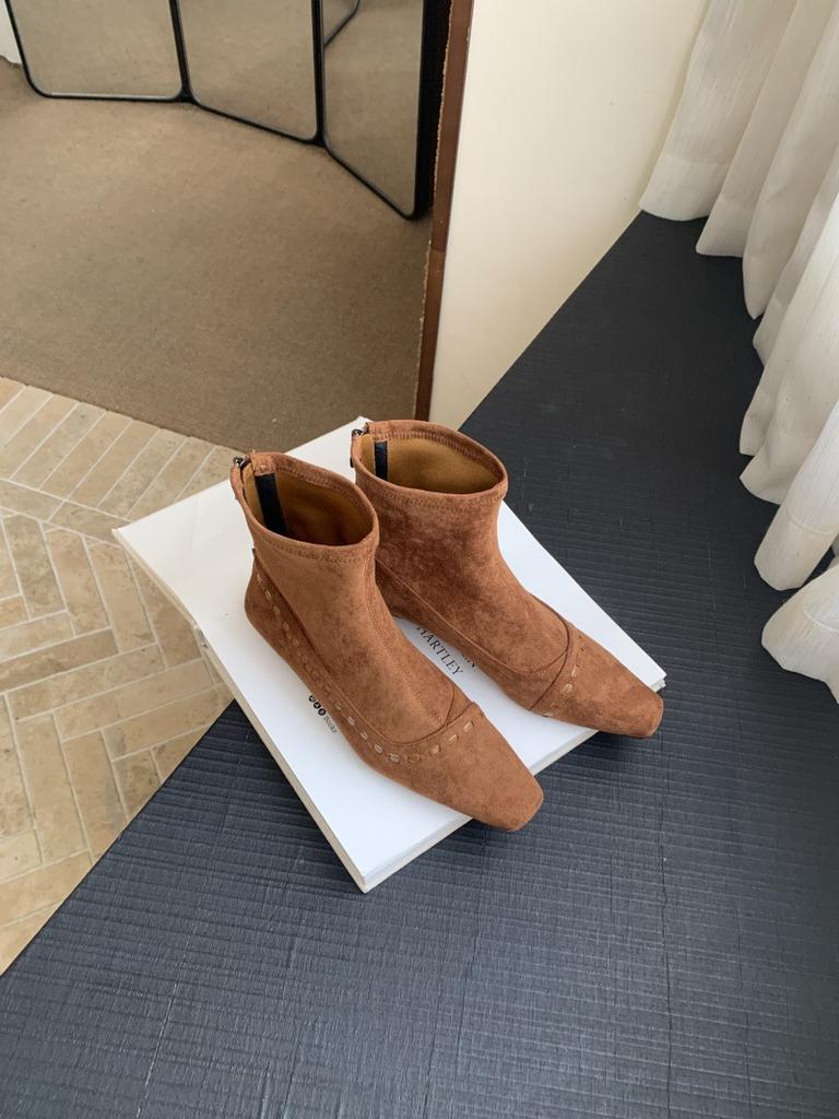 2025 Autumn and Winter New Retro Square Head Thin Boots Korean Rear Zipper Short Boots Suede Versatile Low Heel Short Boots Women