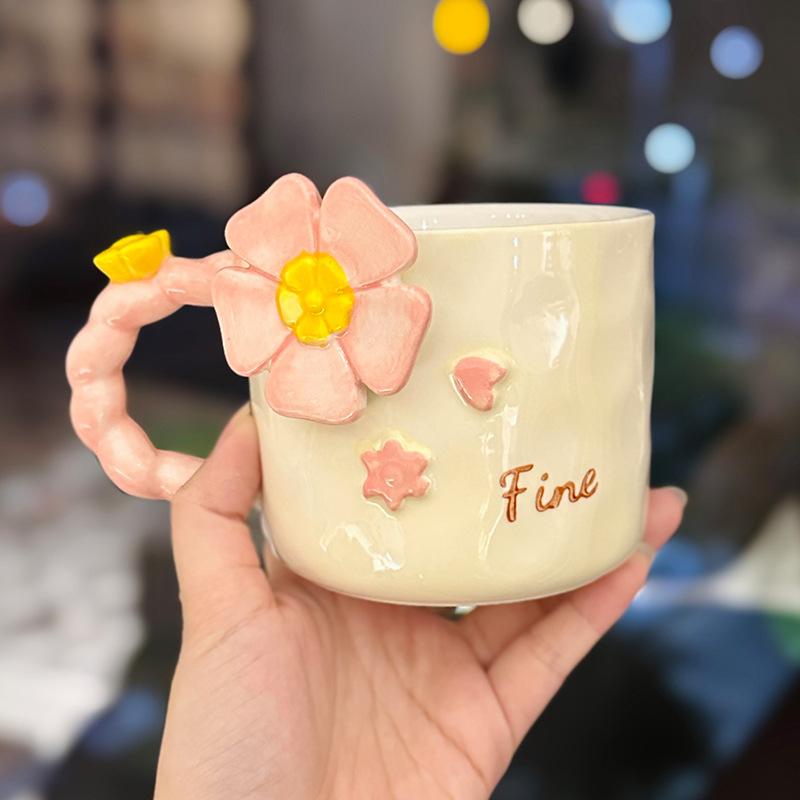 

Girls High-Value Ceramic Flower Mug Pink Girl Heart Couple Water Cup Household Ceramic Cup Souvenir About 400ml