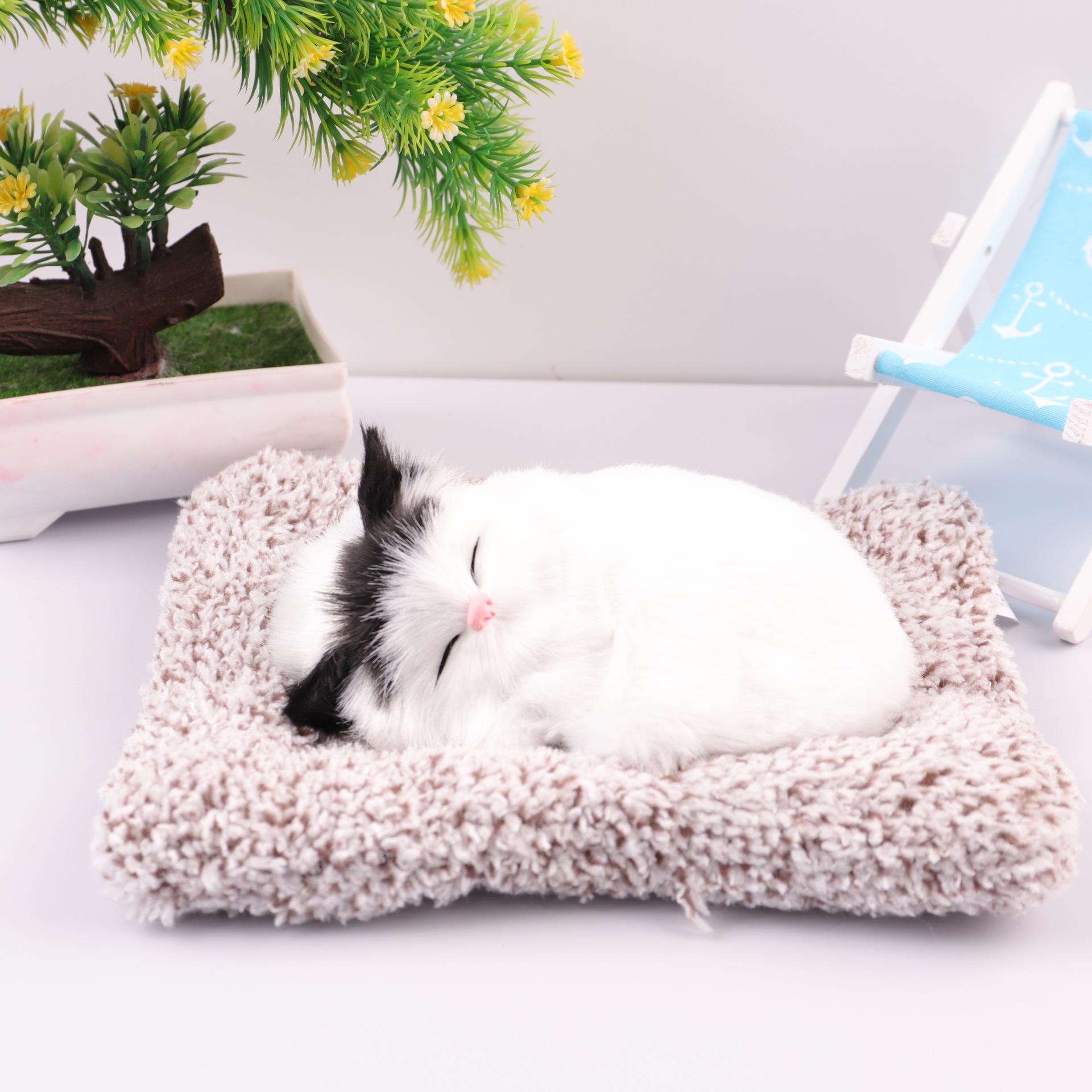 

Креативная подушечка для сна кота с бамбуковым углем: Мяукающий игрушечный котенок и украшение для машины