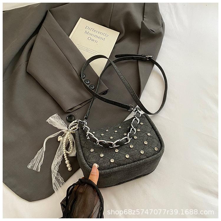 Spring and summer new bag 2025 portable chain bag sweet and cute underarm bag fashion shoulder messenger commuter bag women