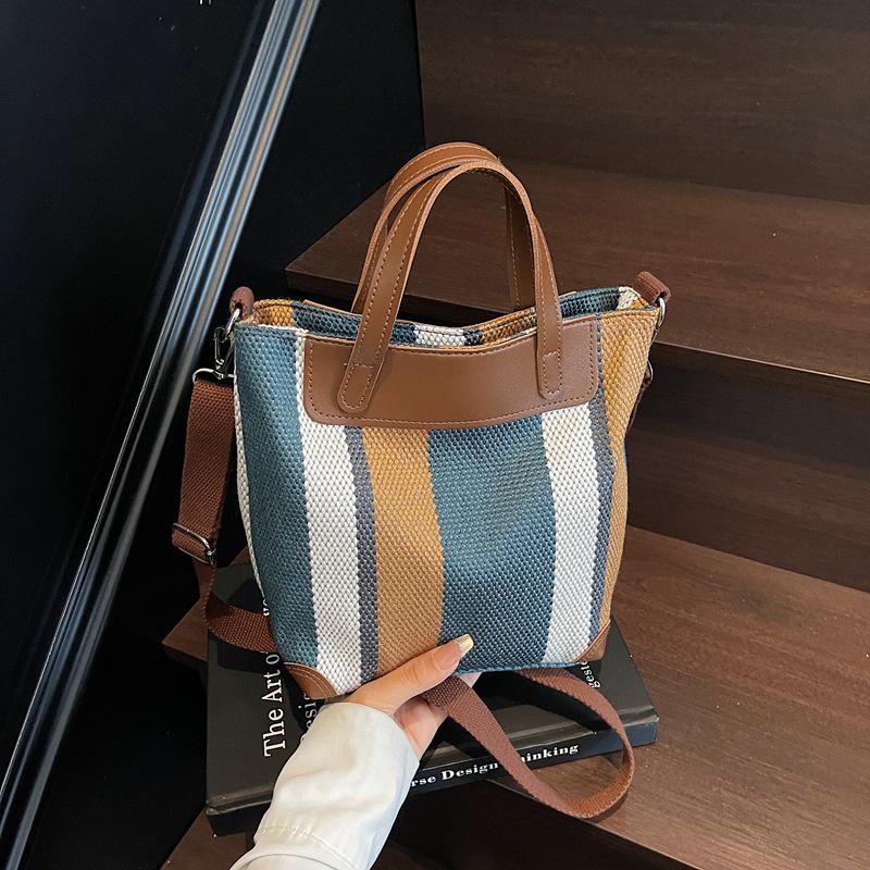 

Жіноча літня смугаста парусинова сумка-тоут 2025: Містка сумка кросбоді та на плече для повсякденної роботи та поїздок 24cm x 23cm x 9cm синій