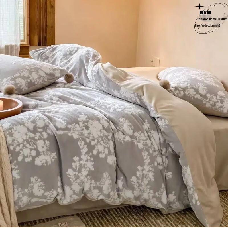 OEING Carved Velvet Bedding Set
