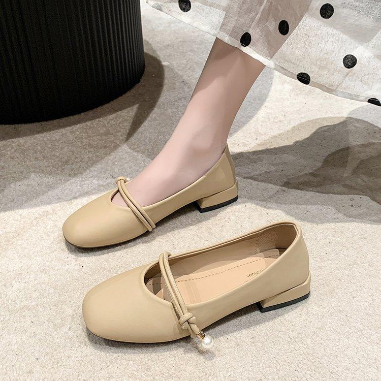 2025 Herbst neue Square Heel Einzel Schuhe Square Head Shallow Mouth Ein Wort mit niedrigem Absatz Doudou Schuhe Vier Jahreszeiten Mode Damen Schuhe