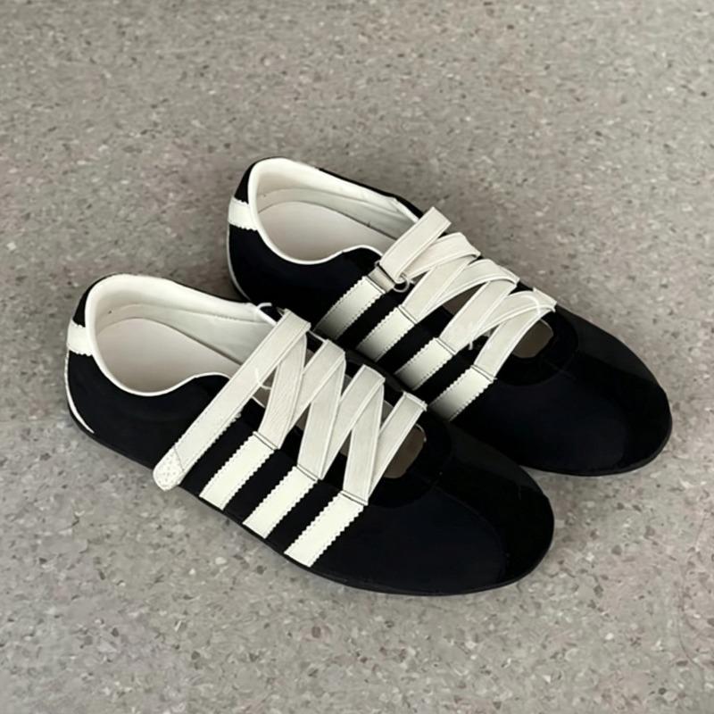 Retro Red German Training Shoes for Women's New Great-looking Sports and Leisure Soft-soled Versatile Inner Height-increasing Board Shoes